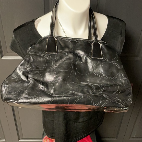 Coach Signature Stitched Patent Leather Logo Bag - Picture 13 of 17